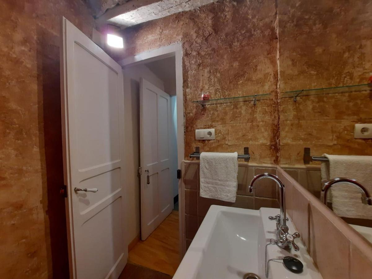 Casa Rural Cal Rocco Porta Del Pirineu 포블라데세구아 외부 사진