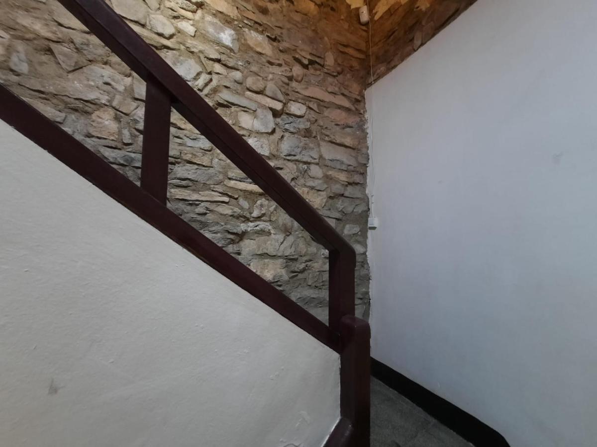 Casa Rural Cal Rocco Porta Del Pirineu 포블라데세구아 외부 사진