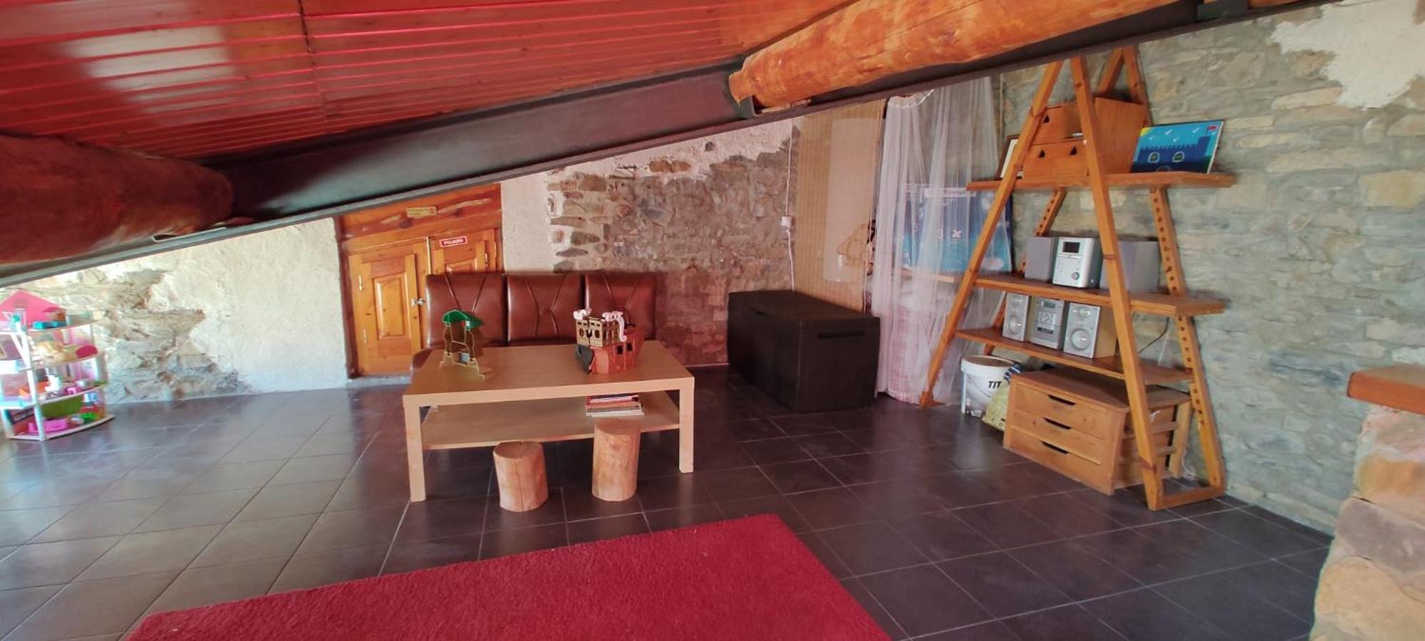 Casa Rural Cal Rocco Porta Del Pirineu 포블라데세구아 외부 사진