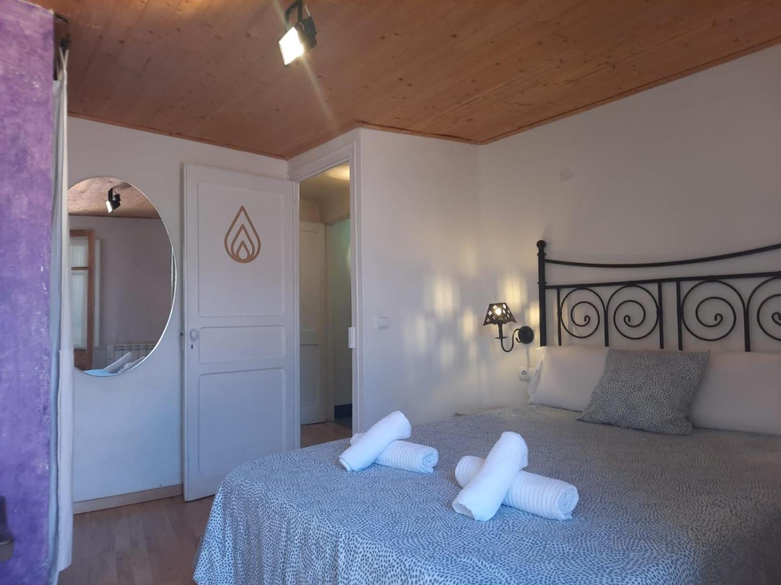 Casa Rural Cal Rocco Porta Del Pirineu 포블라데세구아 외부 사진