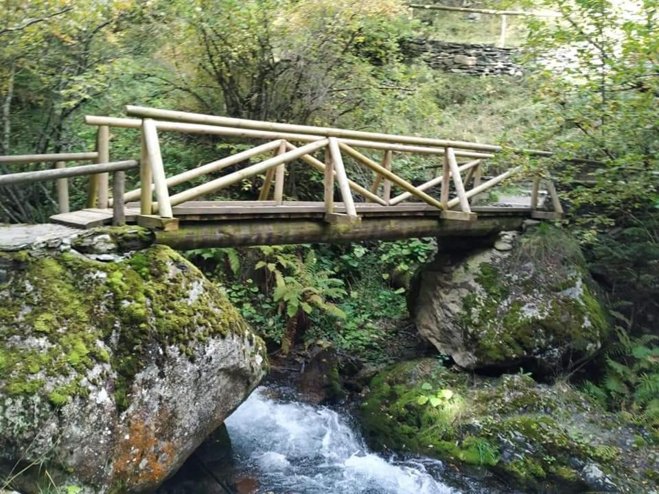 Casa Rural Cal Rocco Porta Del Pirineu 포블라데세구아 객실 사진