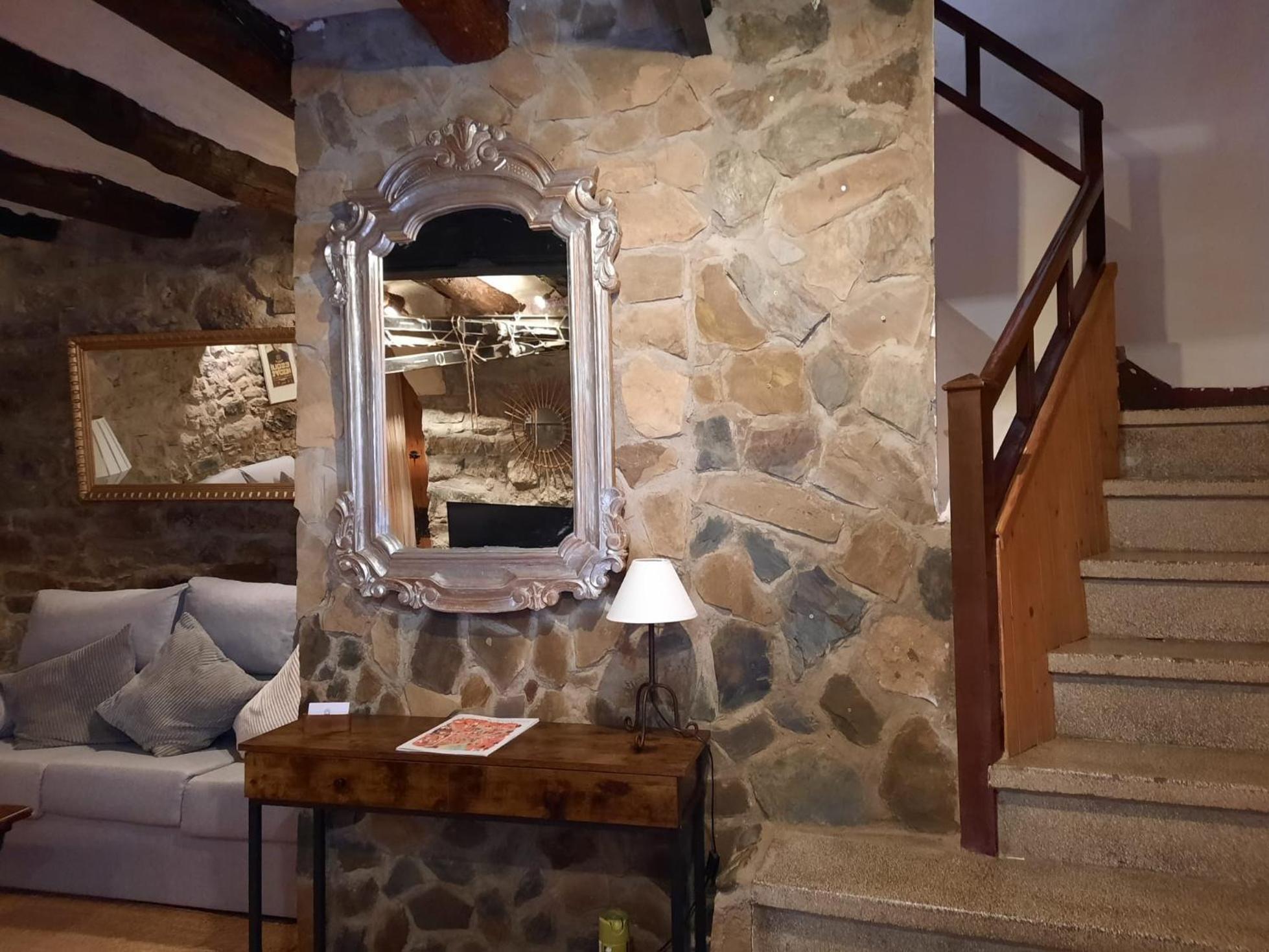 Casa Rural Cal Rocco Porta Del Pirineu 포블라데세구아 외부 사진